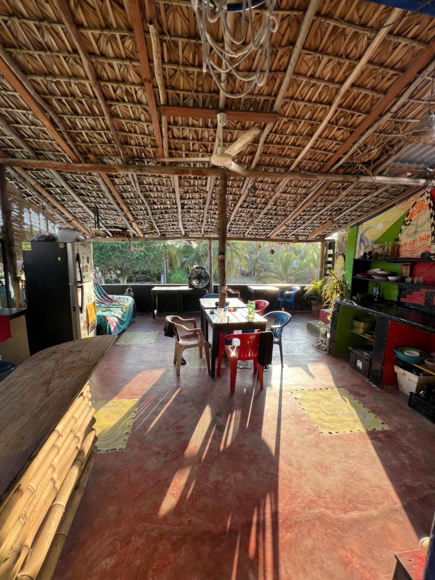 Pipeline Hostel Пуэрто-Эскондидо Экстерьер фото